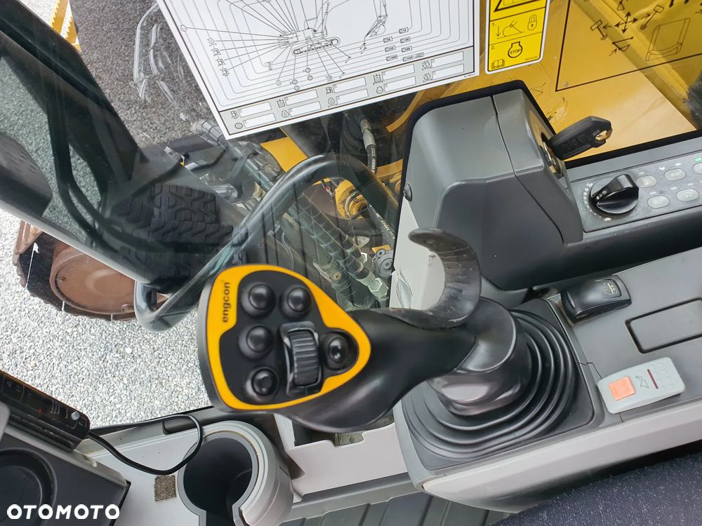 Caterpillar 320 EL RR - 28