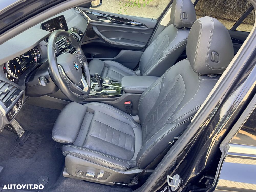 BMW X3 xDrive20i AT xLine - 28