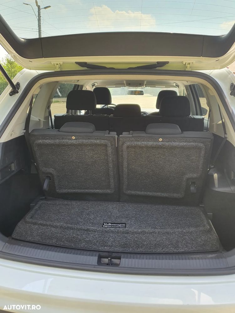 Volkswagen Tiguan - 14
