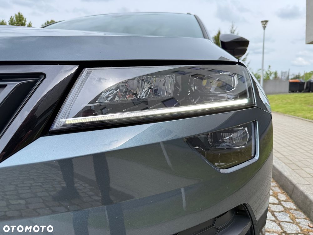 Skoda Karoq 1.5 TSI ACT 4x2 Sportline DSG - 32