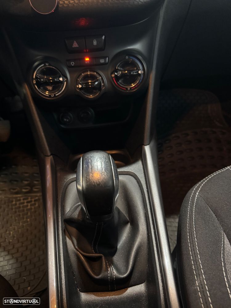 Peugeot 2008 1.2 PureTech Style - 10