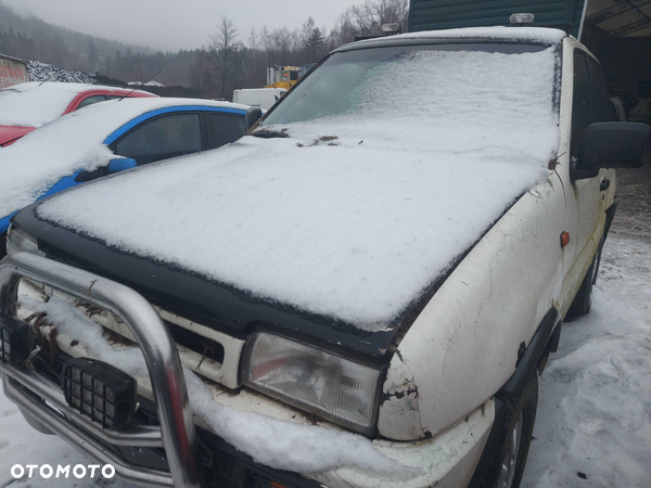 Nissan Terrano I wszystkie części FV transport/dostawa