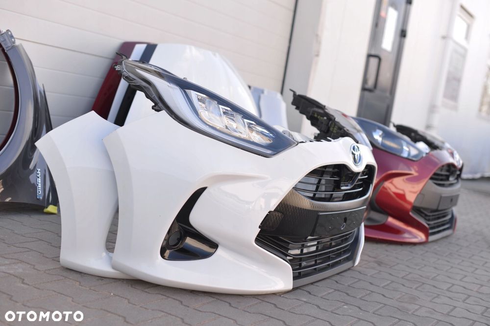 MASKA ZDERZAK BŁOTNIK PAS LAMPA H7 XENON LED BELKA TOYOTA YARIS 4 IV - 4