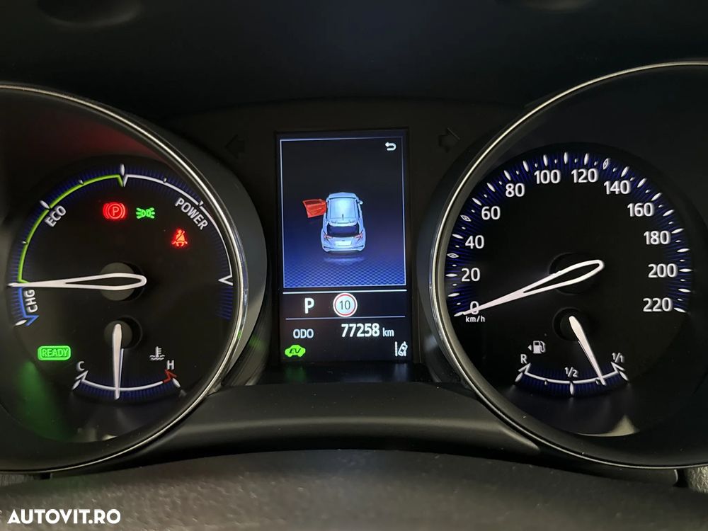 Toyota C-HR - 11