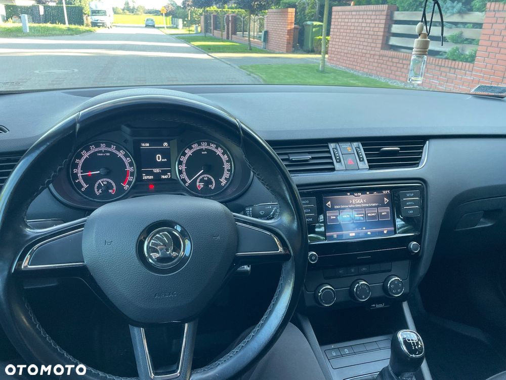 Skoda Octavia 1.6 TDI Active - 10