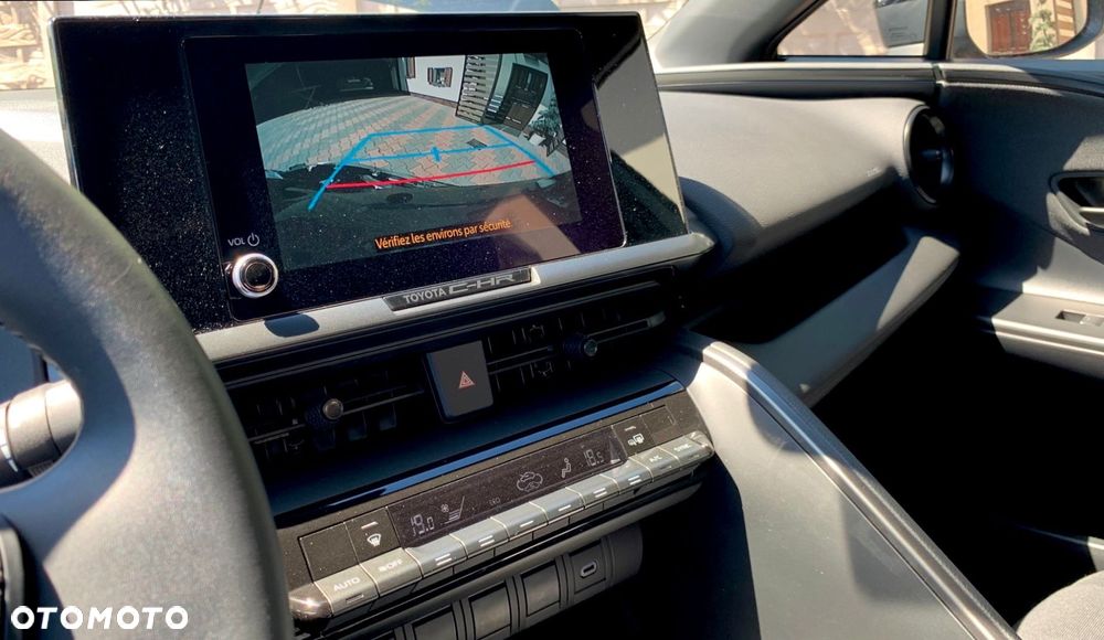 Toyota C-HR 1.8 Hybrid Teamplayer - 12