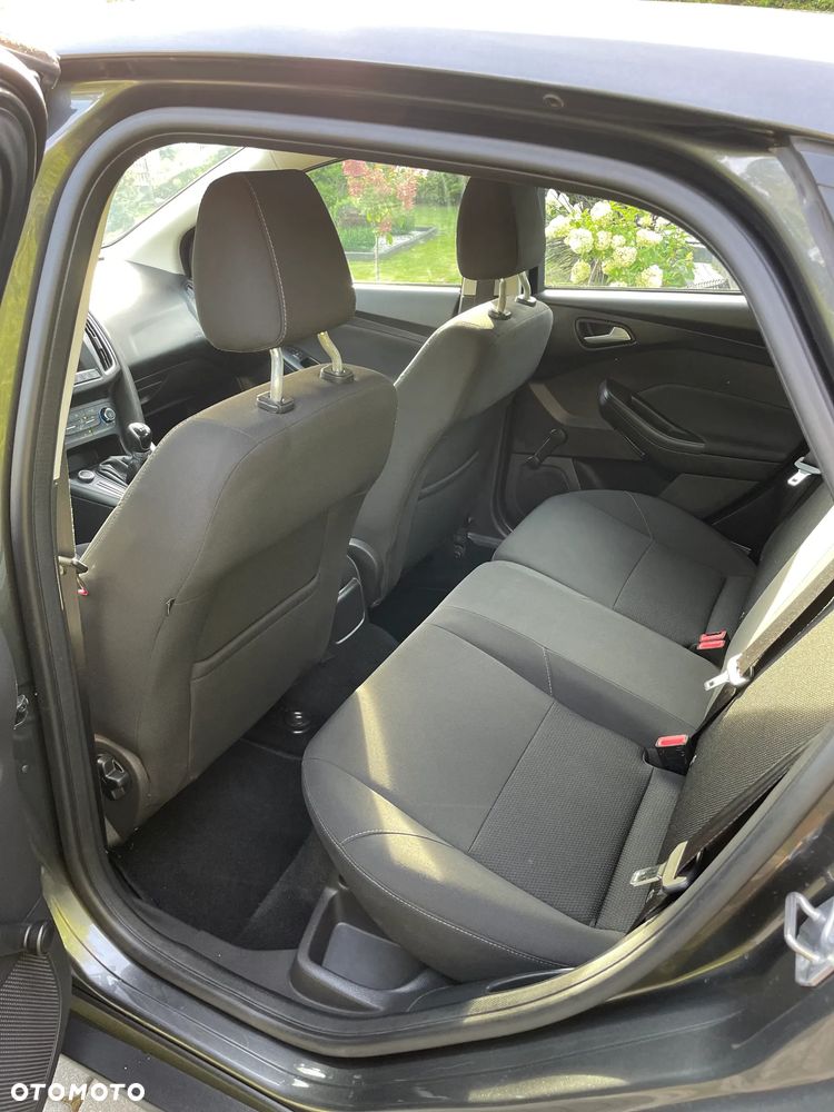 Ford Focus 1.6 Trend - 13