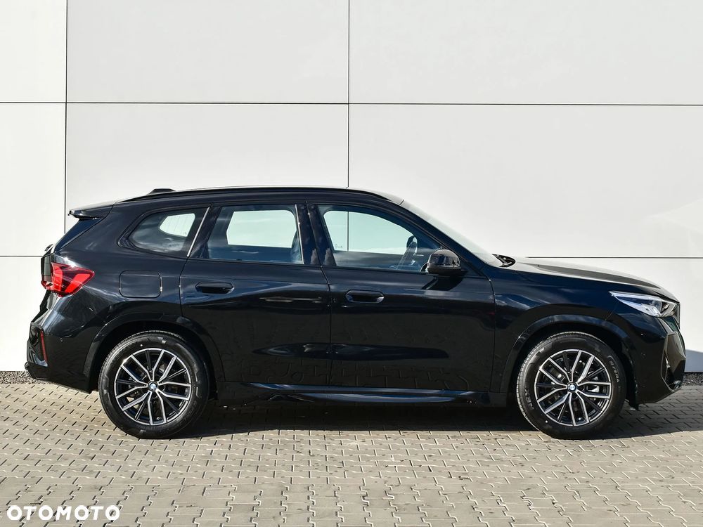 BMW iX1 xDrive30 - 7