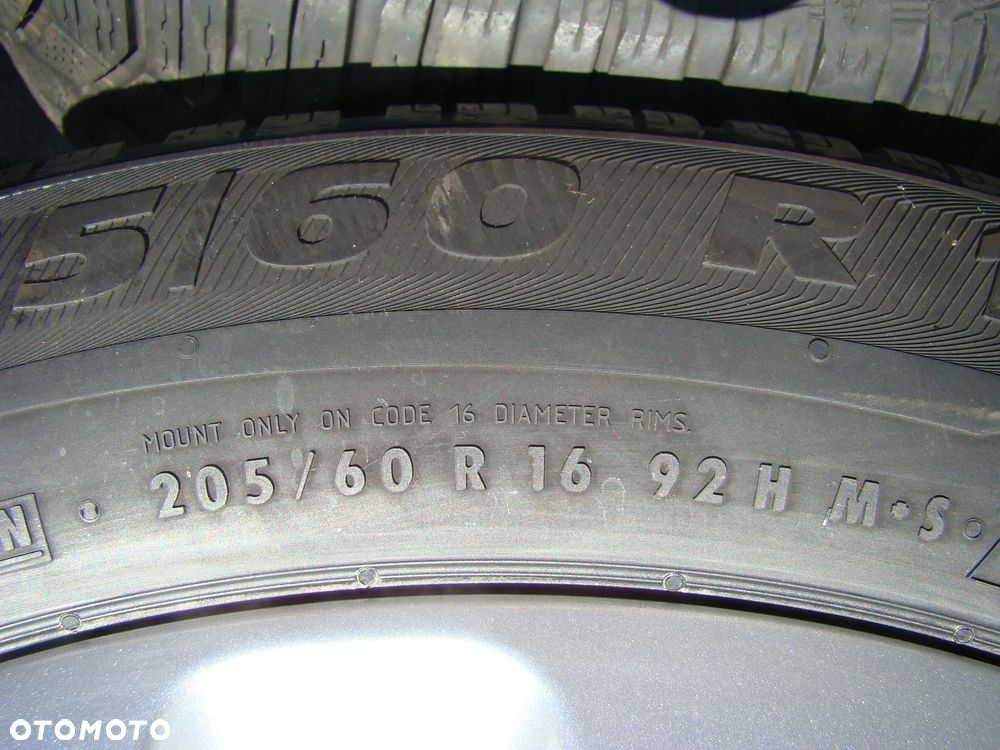 a493 4x100 6Jx16 Dacia Sandero Stepway Jogger opony zima 205/60 - 8