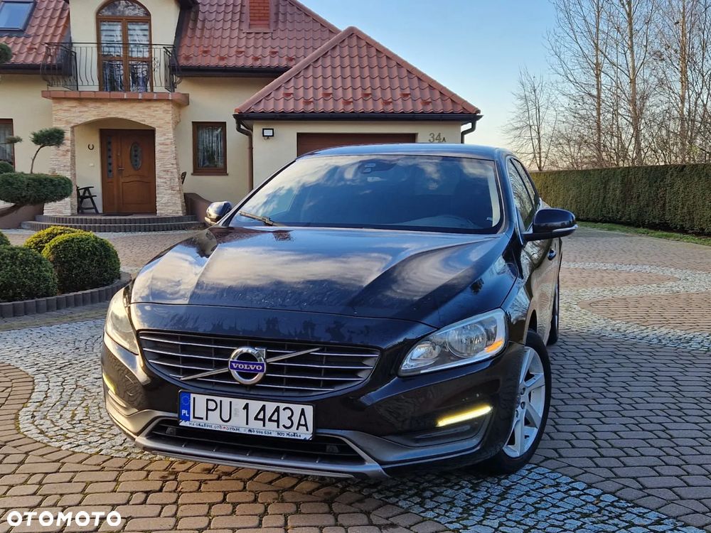 Volvo V60 D2 Momentum - 10