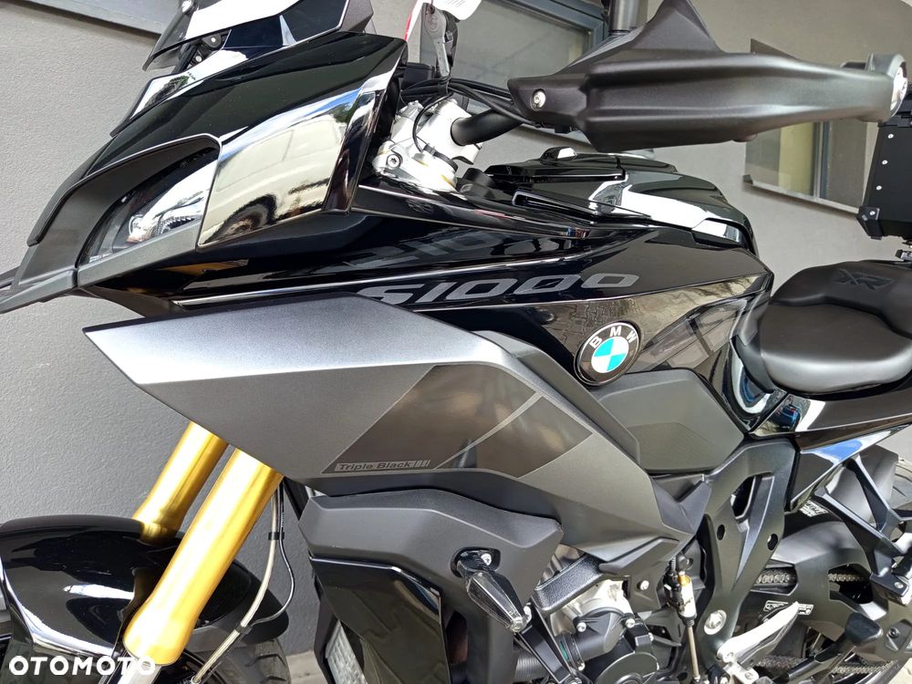BMW S - 24