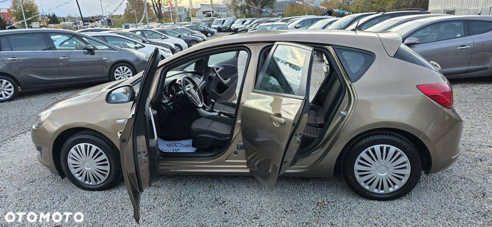 Opel Astra - 26