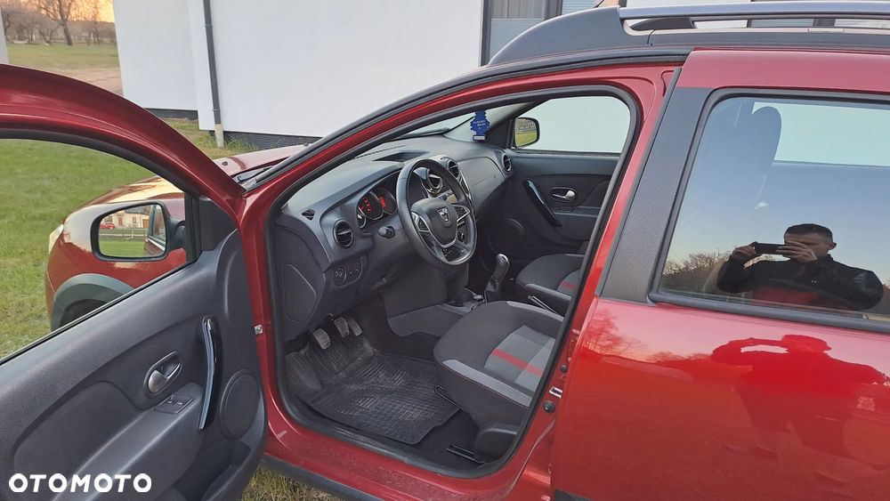 Dacia Sandero Stepway TCe 90 (S&S) Celebration - 7