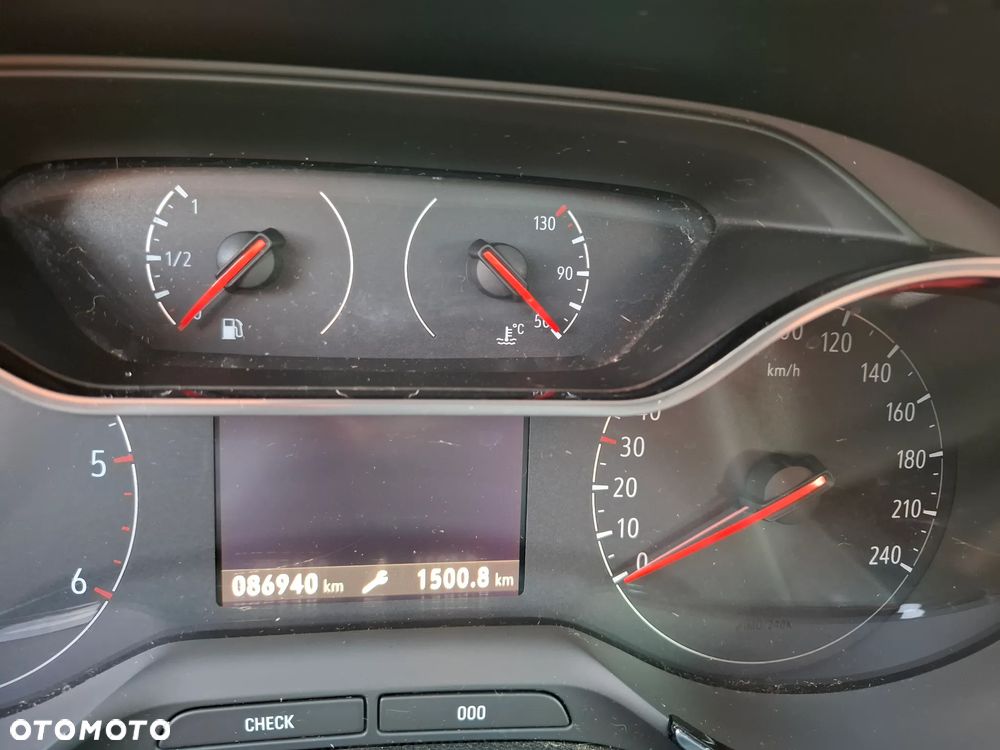 Opel Crossland X 1.6 Edition - 18