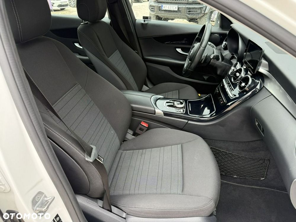 Mercedes-Benz Klasa C 220 d 9G-TRONIC - 4