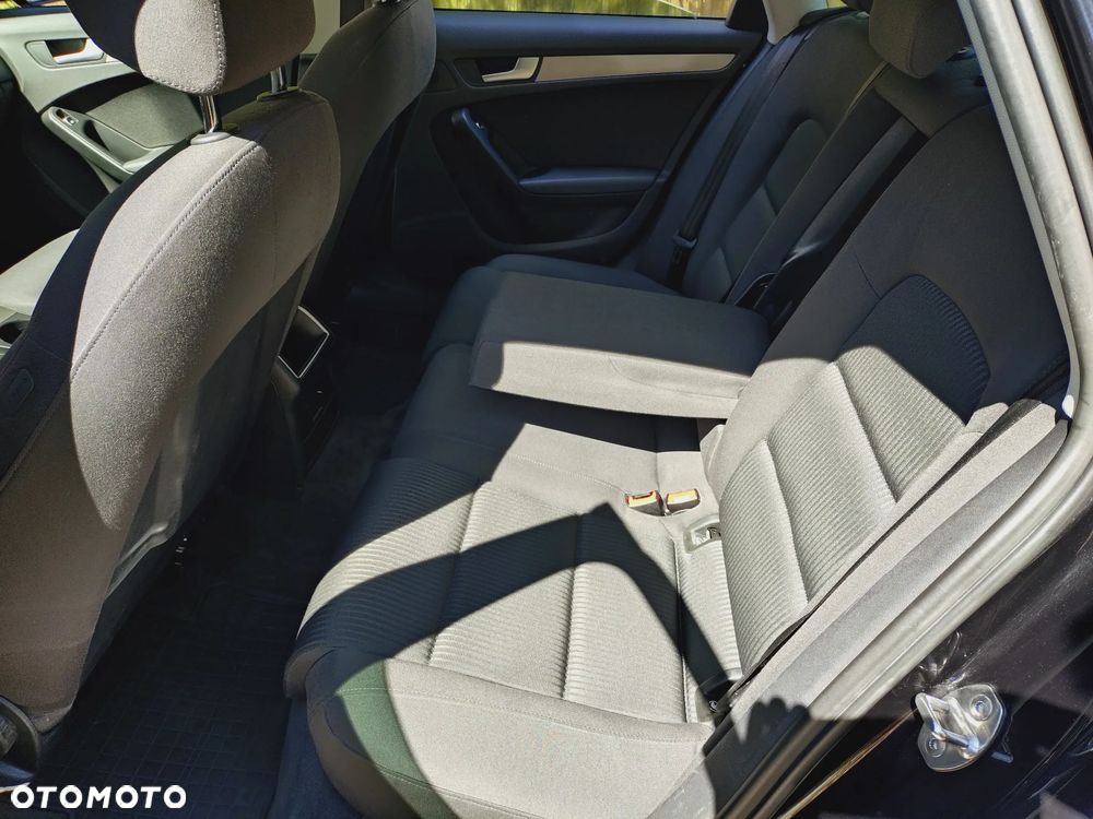 Audi A4 Limousine - 13