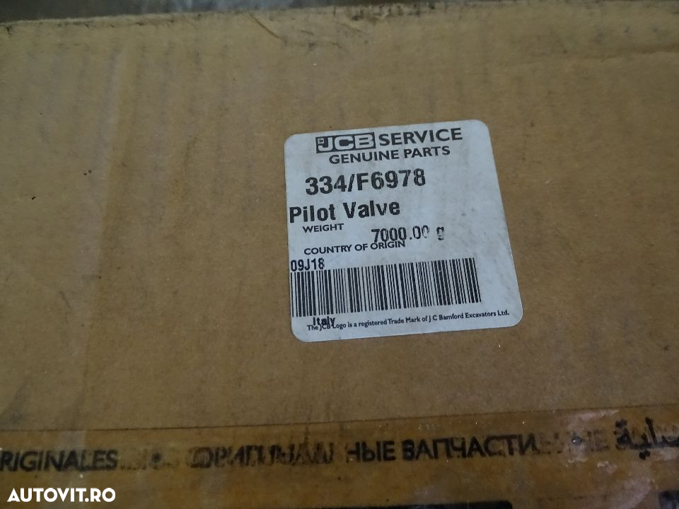 Distribuitor JCB cod. 334/F6978 - 9