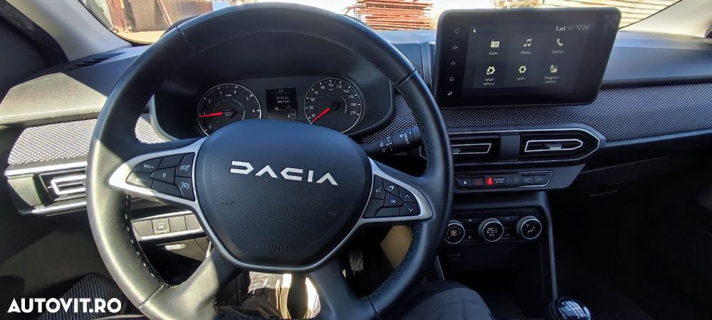 Dacia Logan TCe 90 MT6 Prestige - 3