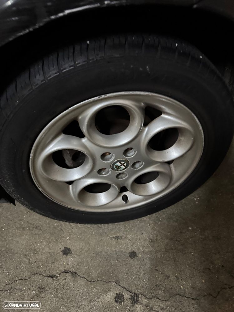 Alfa Romeo 147 1.6 TS - 3