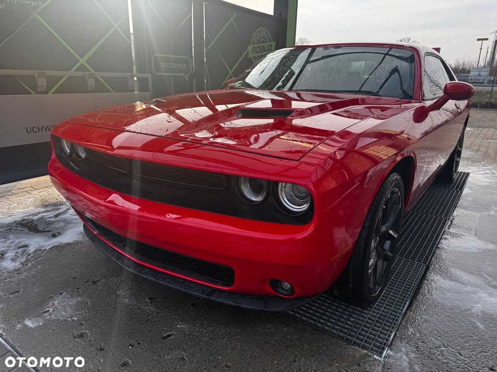 Dodge Challenger - 6