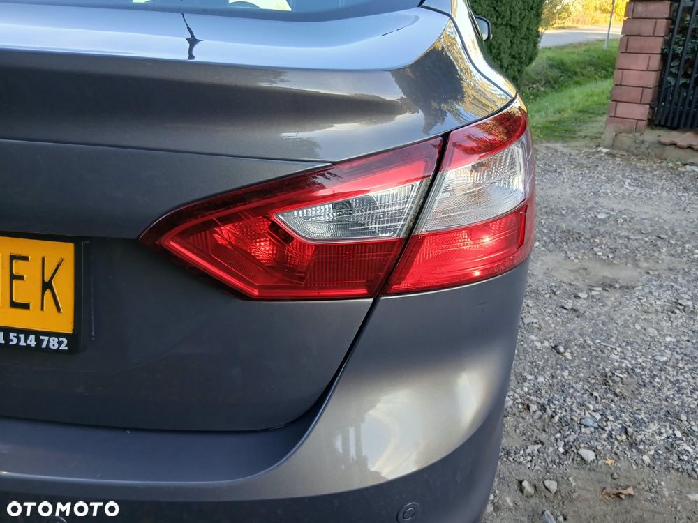 Ford Focus 1.6 Ti-VCT Titanium - 15