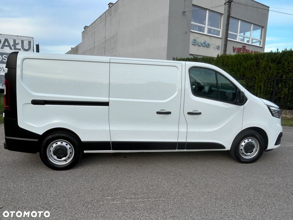 Renault Trafic - 25