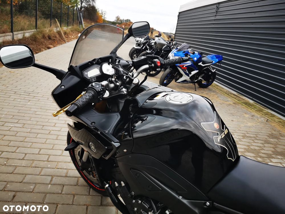 Yamaha FZ8 - 9
