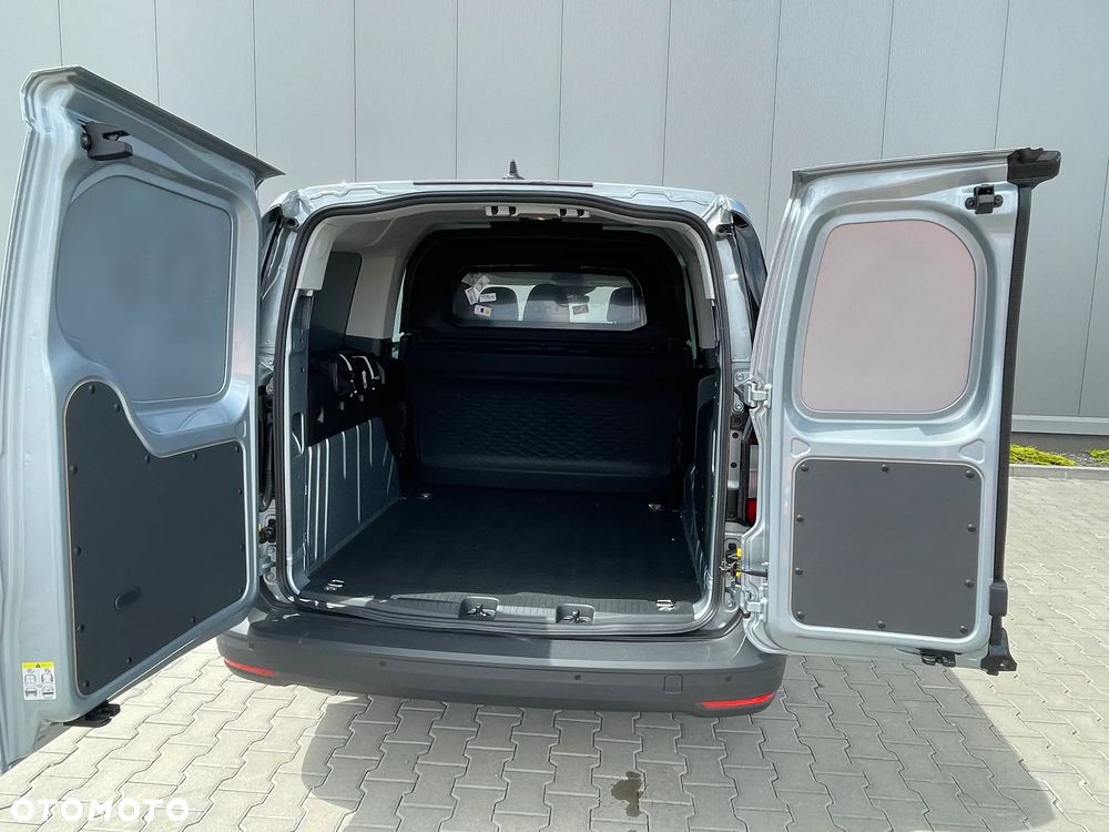 Ford Transit Connect - 11