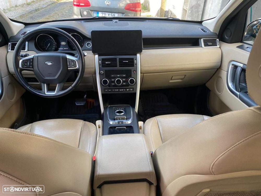 Land Rover Discovery Sport 2.0 TD4 HSE Luxury 7L Auto - 9