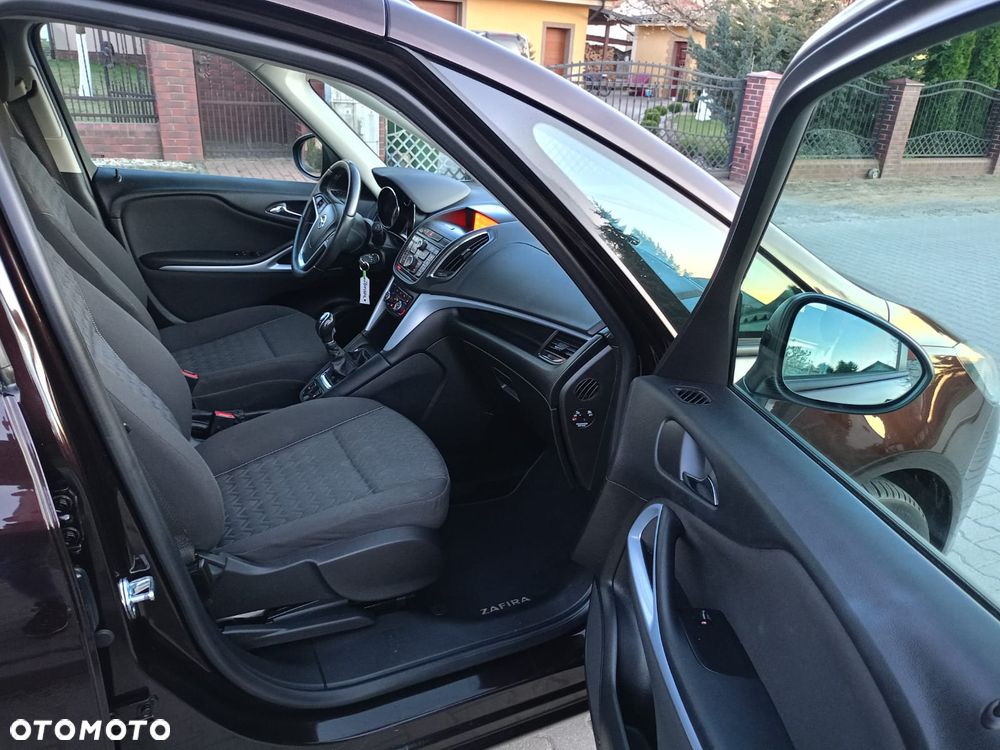 Opel Zafira - 13