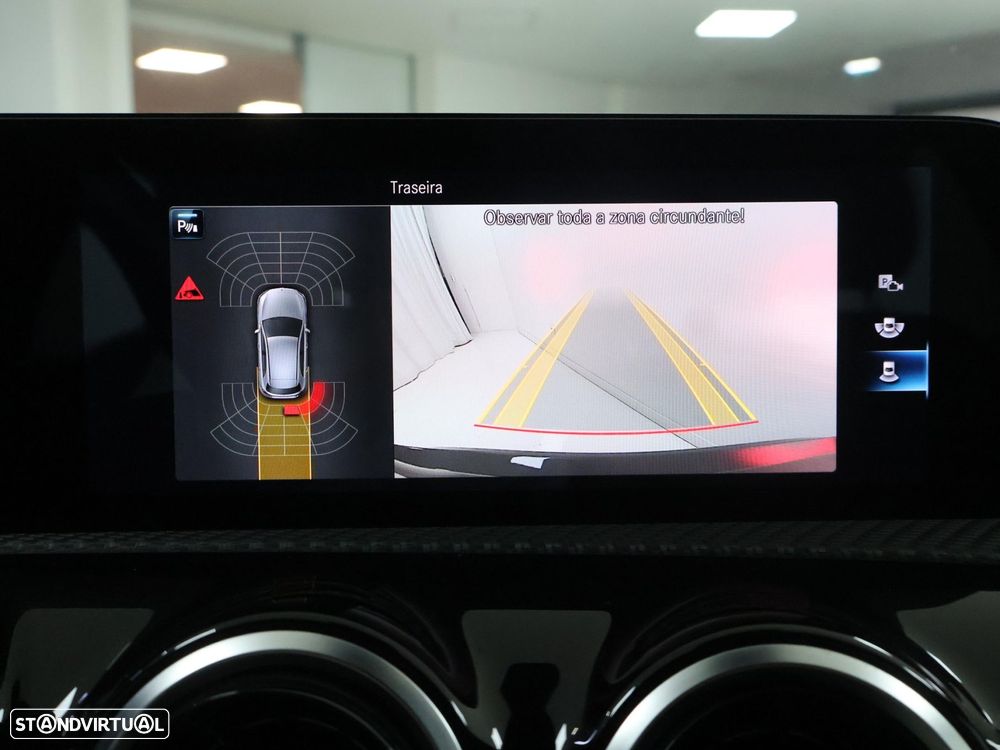 Mercedes-Benz A 250 - 21