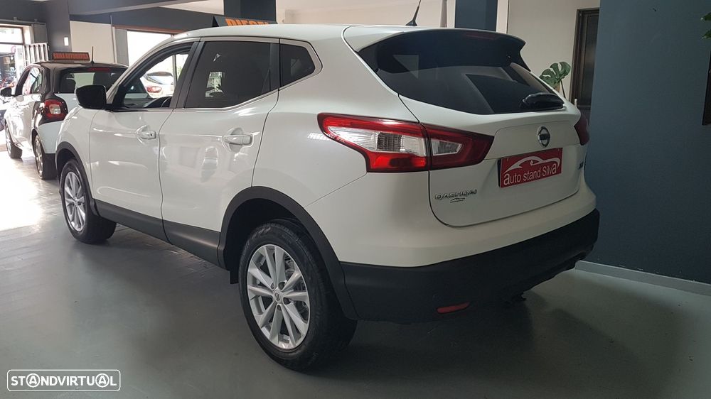 Nissan Qashqai 1.5 dCi N-Connecta - 4