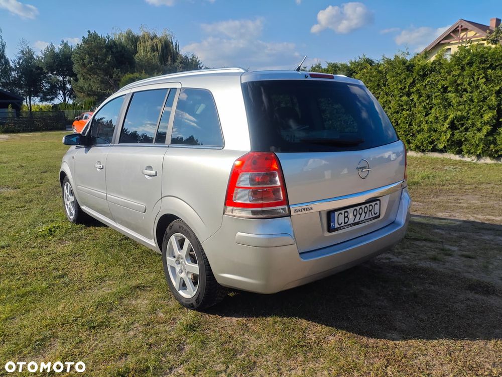 Opel Zafira 1.8 Essentia - 27