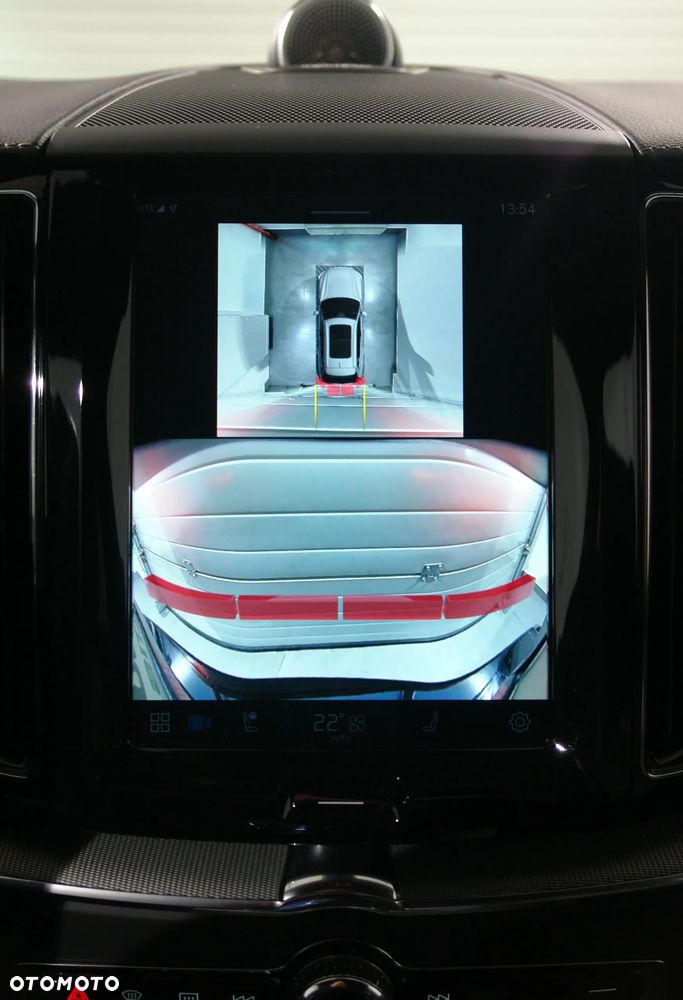 Volvo XC 60 B5 B AWD Ultimate Black Edition - 25