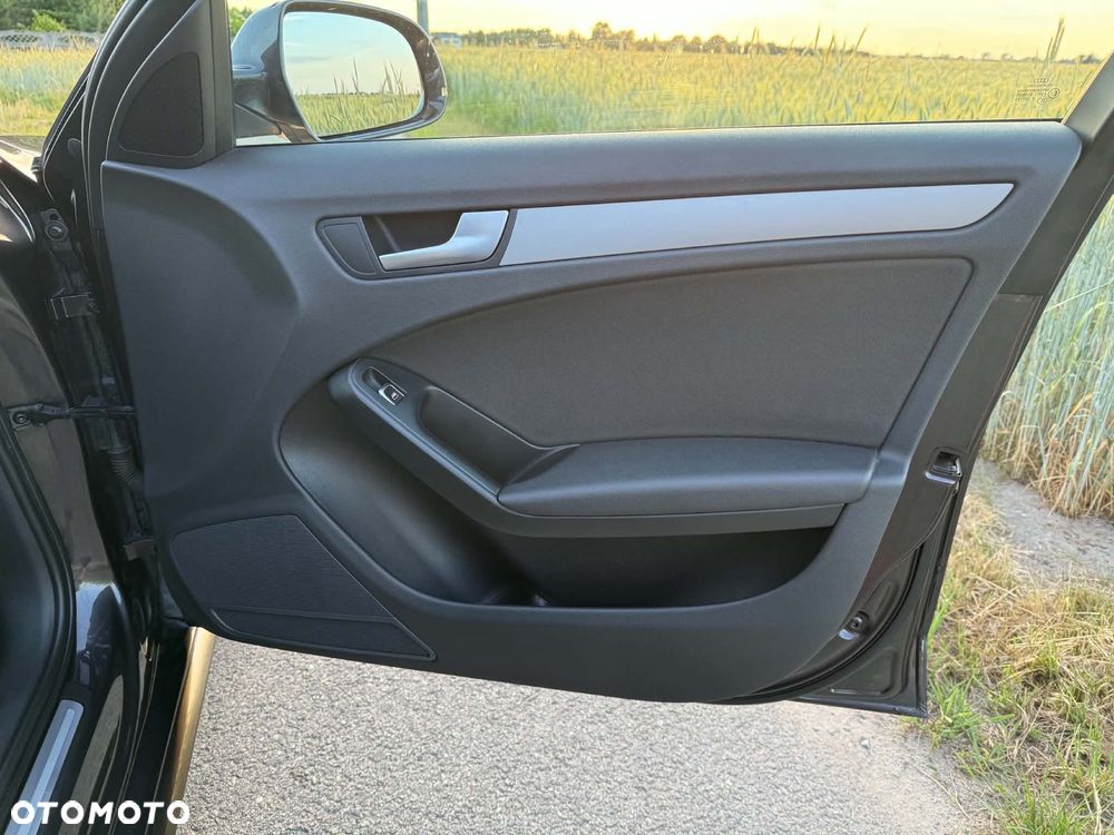 Audi A4 Avant 2.0 TDI e DPF Attraction - 11