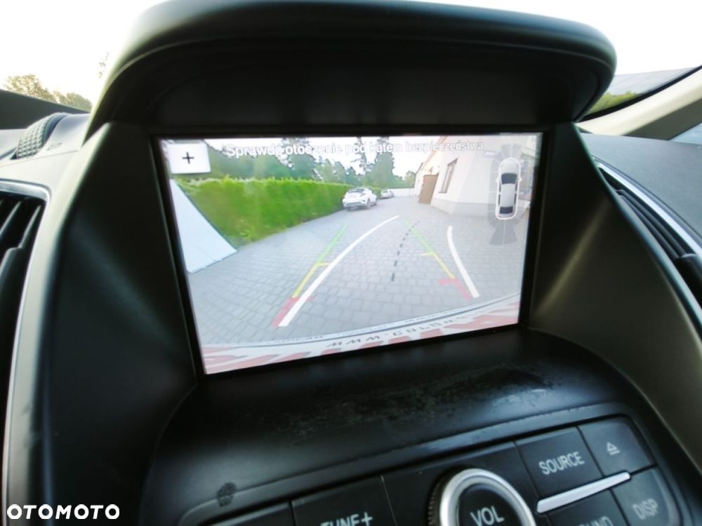 Ford Grand C-MAX - 11