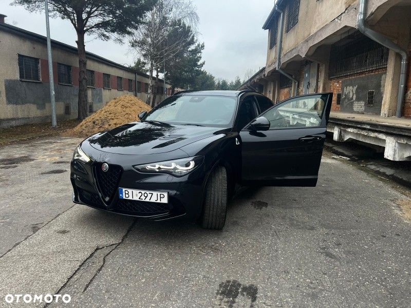Alfa Romeo Stelvio V6 2.9 Bi-Turbo AT8-Q4 Quadrifoglio - 19