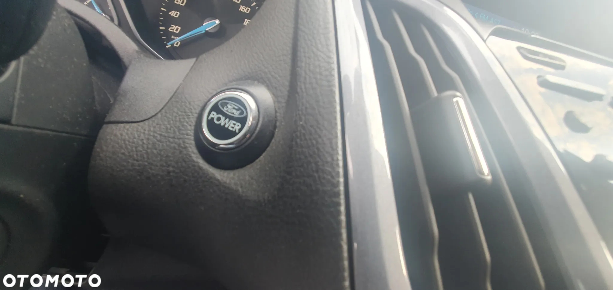 Ford Focus 1.6 Titanium - 24