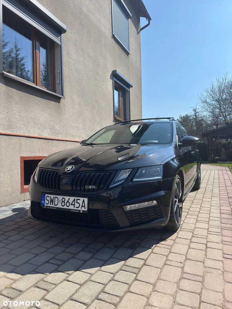 Skoda Octavia 2.0 TDI 4x4 DSG RS - 1