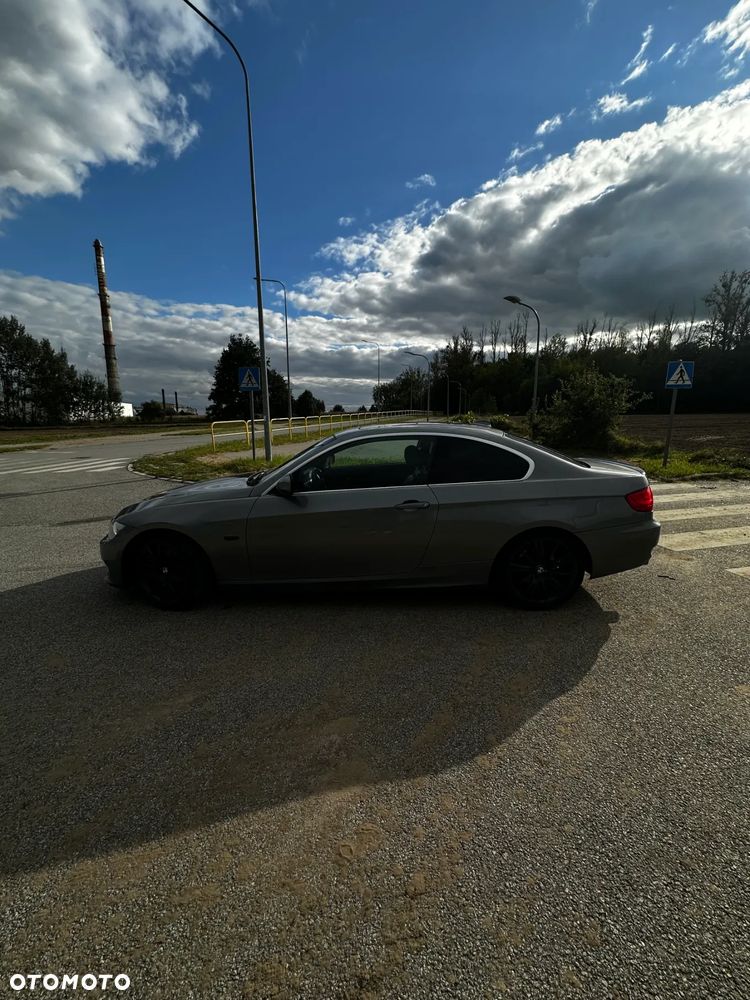 BMW Seria 3 320d - 4