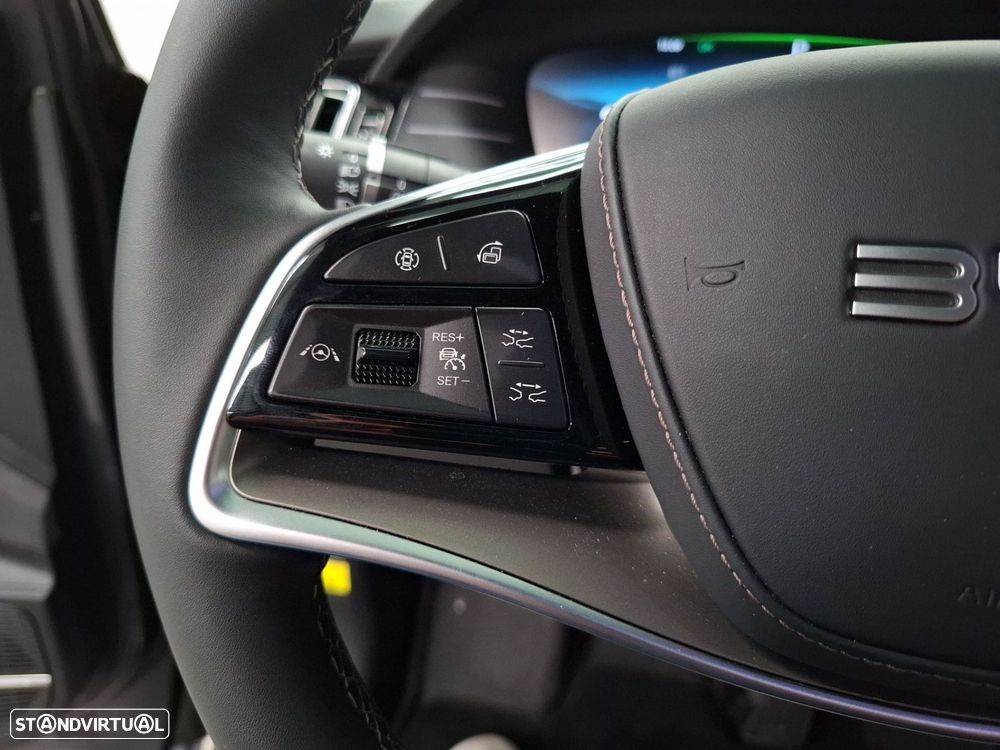 BYD Tang 108.8 kWh AWD Flagship - 16