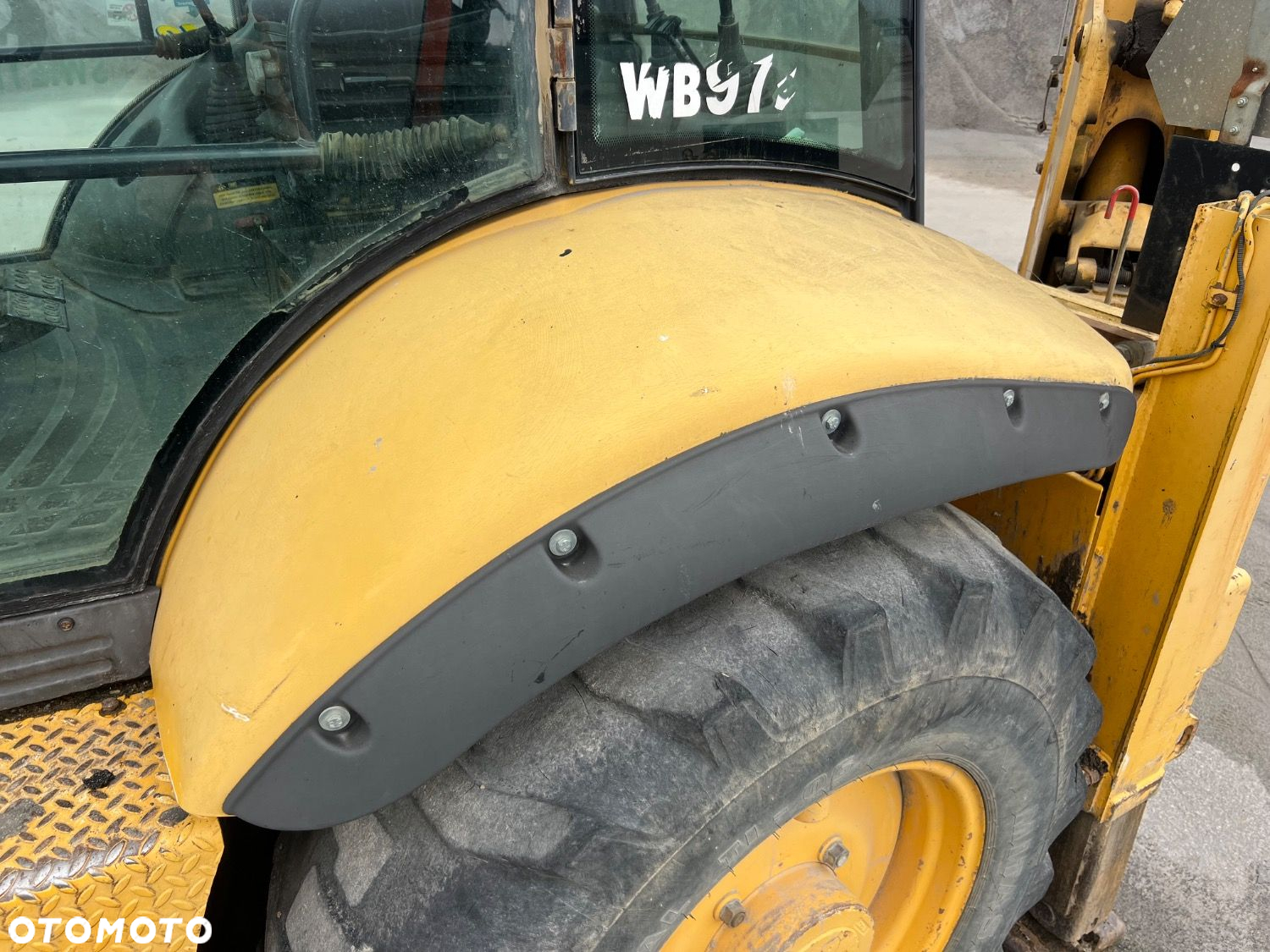 Komatsu Wb975 4X4 - 31