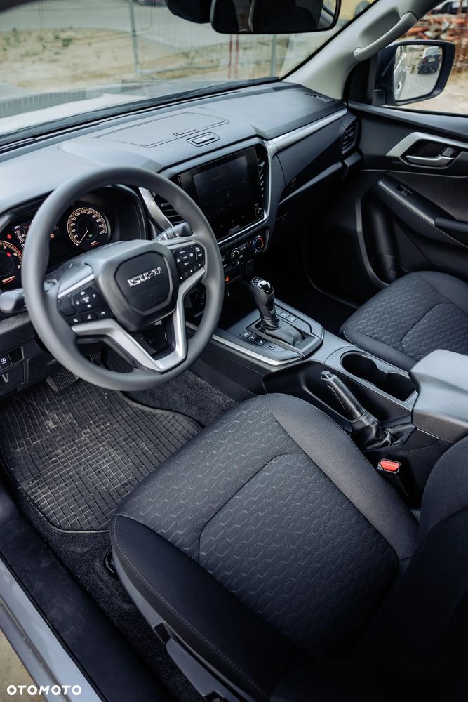 Isuzu D-Max 2.2 DC LS 4WD - 6