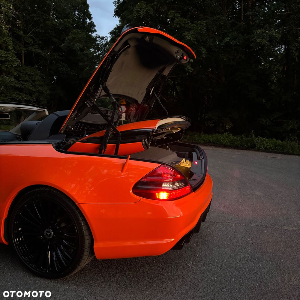 Mercedes-Benz SL - 15