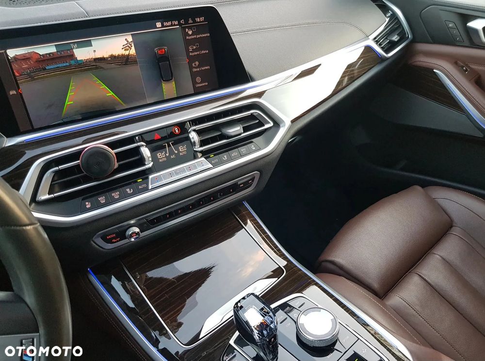 BMW X5 M M50d - 15
