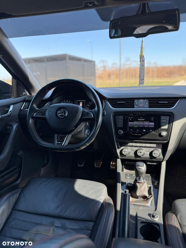 Skoda Octavia 2.0 TDI (Green tec) RS - 28