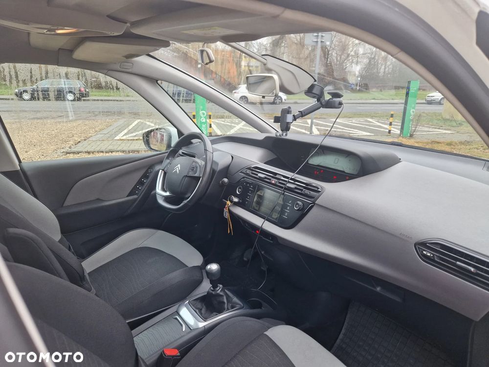 Citroën C4 HDi 115 Attraction - 9