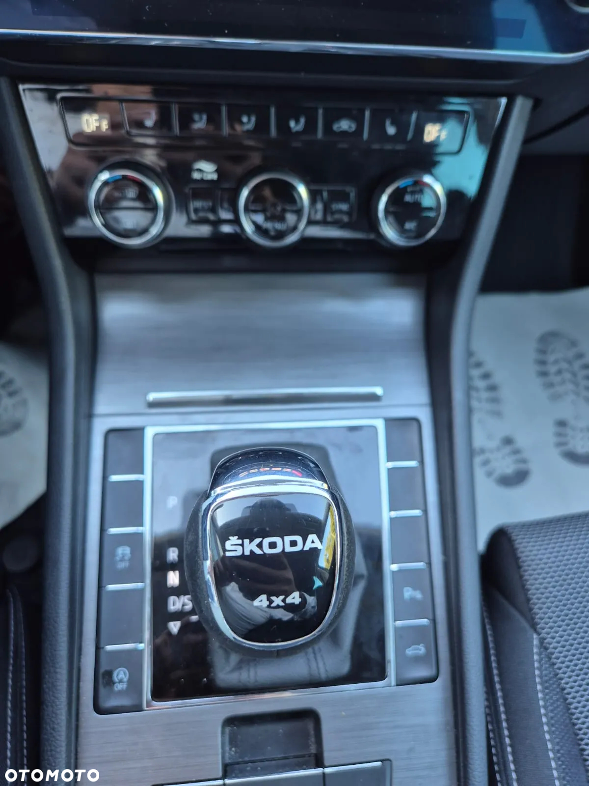 Skoda Superb 2.0 TDI SCR 4x4 Style DSG - 19