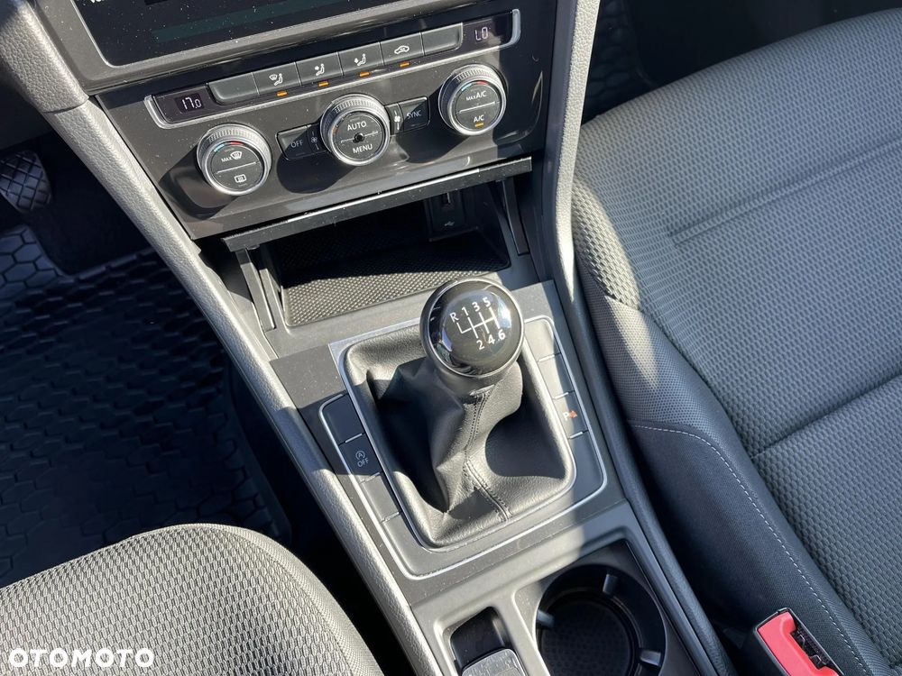 Volkswagen Golf VII 2.0 TDI BMT Comfortline - 14