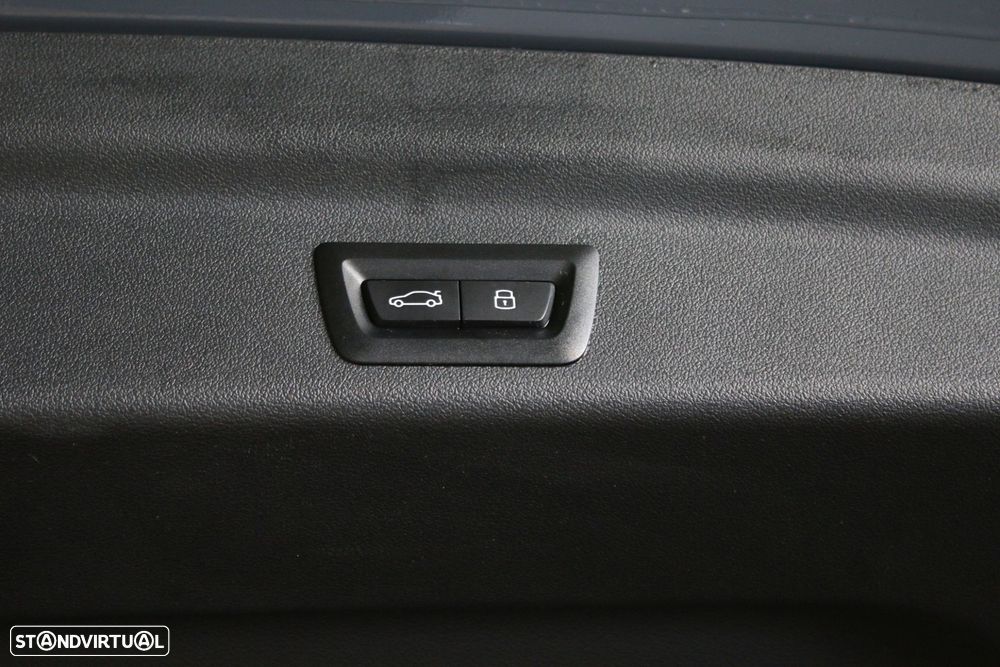 BMW iX1 xDrive30 Pack Desportivo M - 36